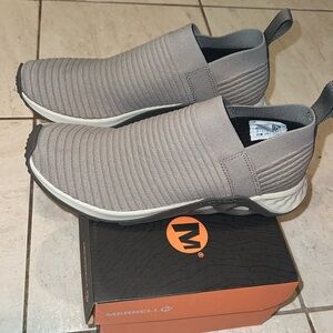 Mens Merrell slip on sneakers